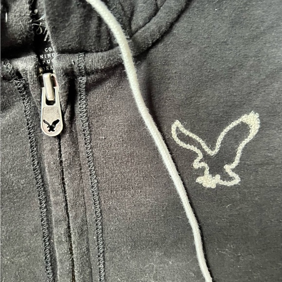 Small American eagle zip up sweatshirt - Picture 2 of 4